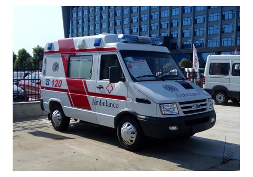 依維柯120轉(zhuǎn)運(yùn)型救護(hù)車(chē)