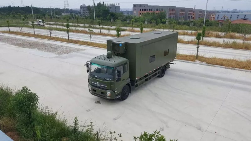 東風(fēng)天錦宿營(yíng)車（12人）